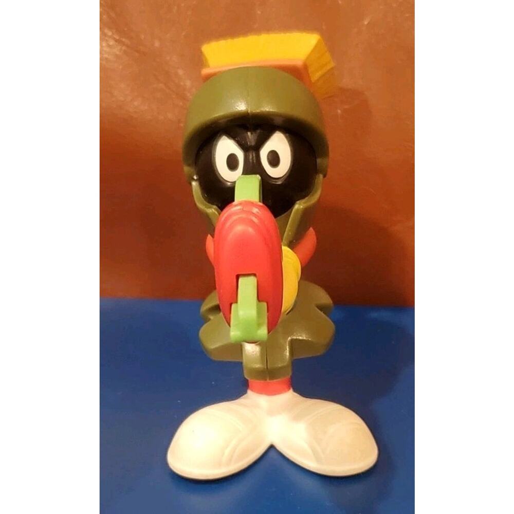 2020 3.5 Inch Warner Bros Looney Tunes Cartoon Marvin Martian Space Alien Flaws